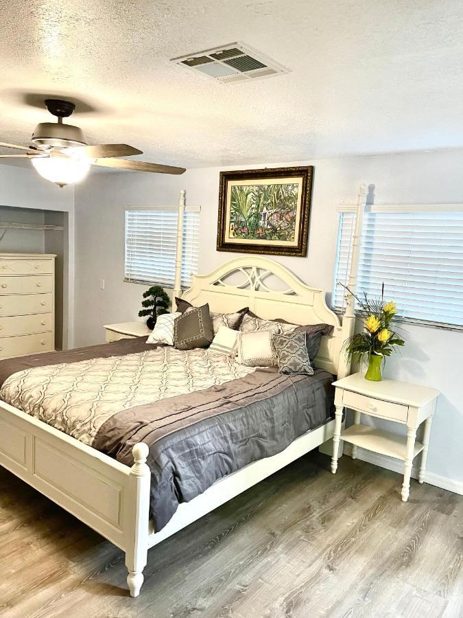 A Cozy Space Coast Retreat ティテュスビル エクステリア 写真