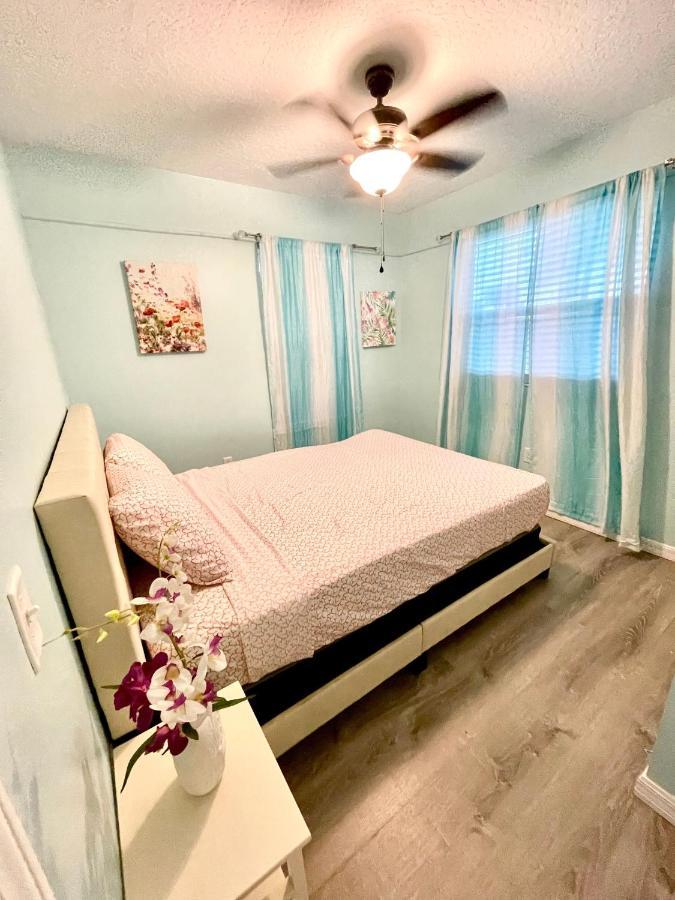 A Cozy Space Coast Retreat ティテュスビル エクステリア 写真